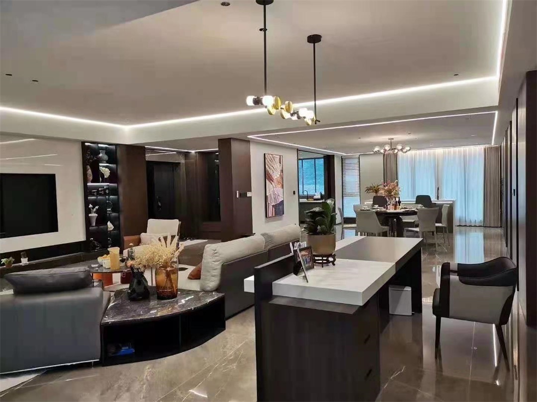 现代简约风格草莓视频APP下载安装案例20210304 (4).jpg