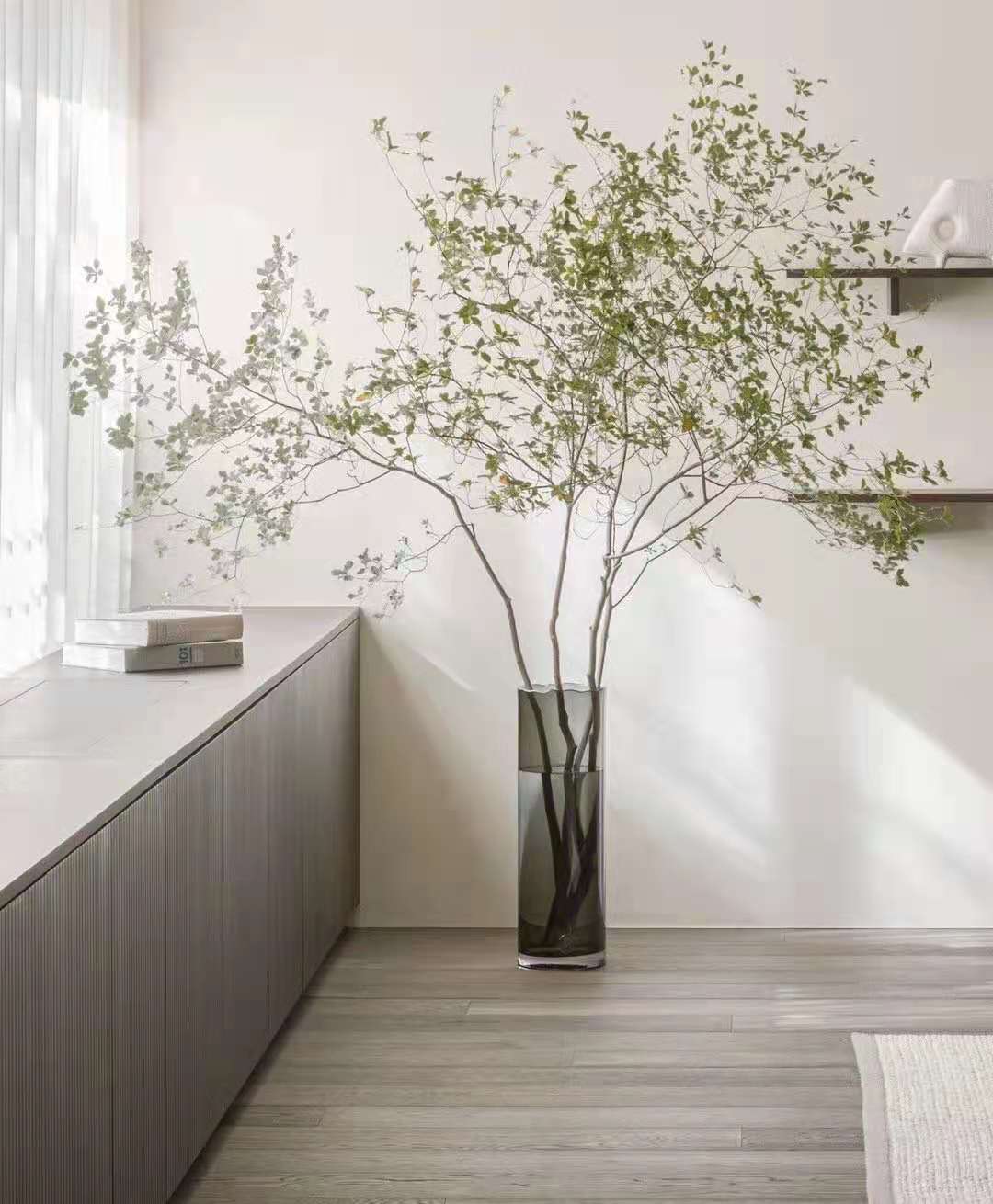 对自然材料的使用和柔和的调色板的共同信念是项目的基础，注重触觉、柔软和永恒的品质。 (8).jpg